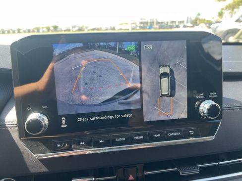 Used 2023 Mitsubishi Outlander SE image 49