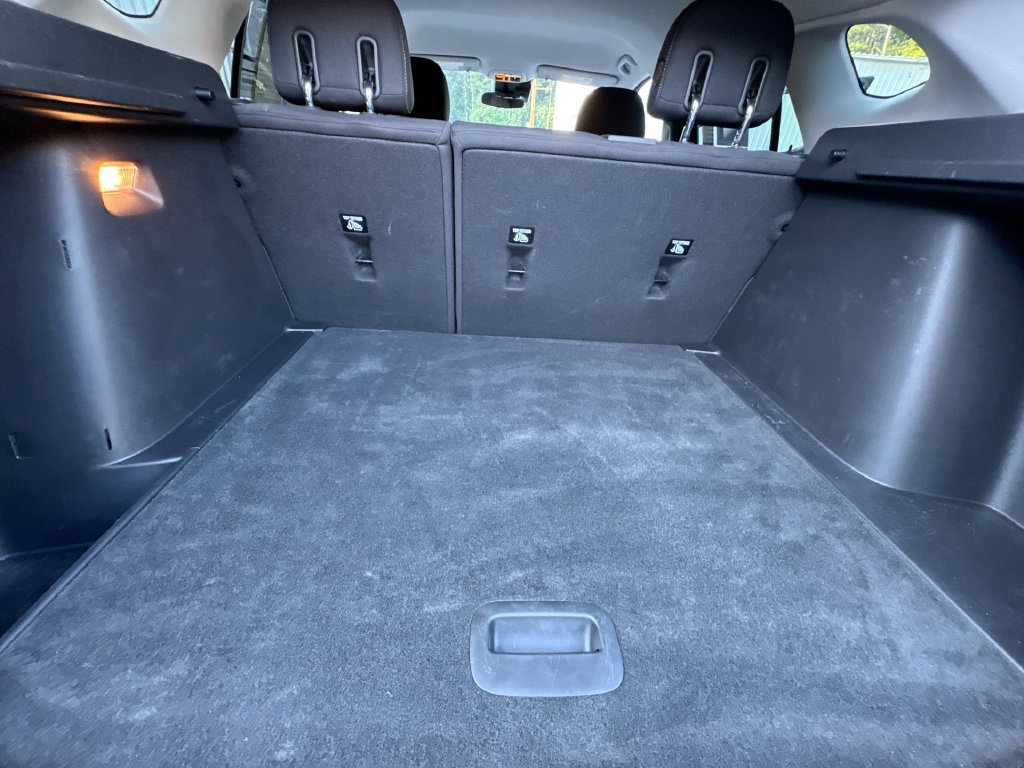 Used 2024 Chevrolet Trax LS FWD image 34