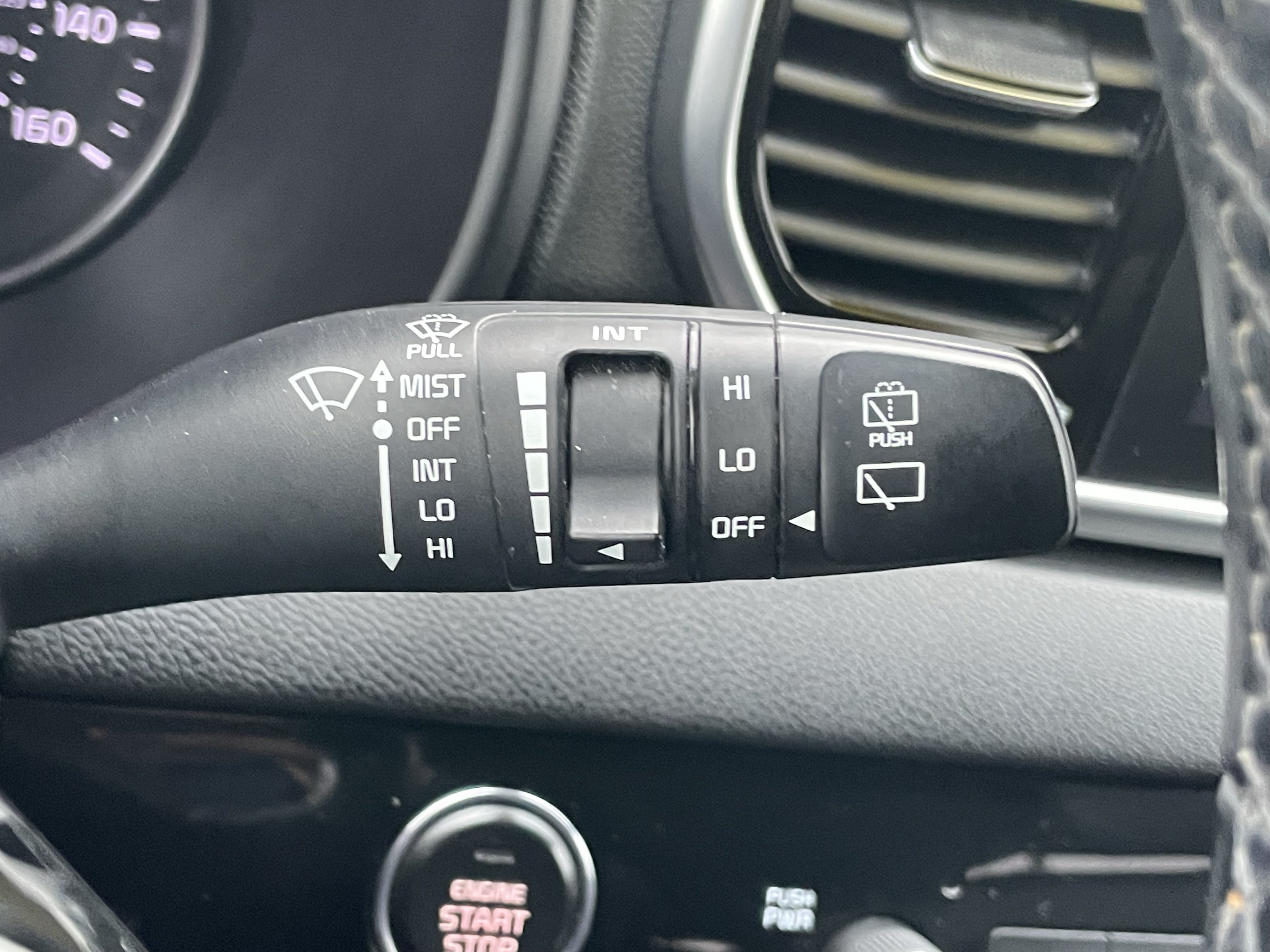 Used 2021 Kia Sportage EX AWD/4WD image 18