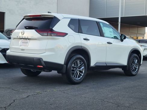 New 2026 Nissan Rogue S image 2