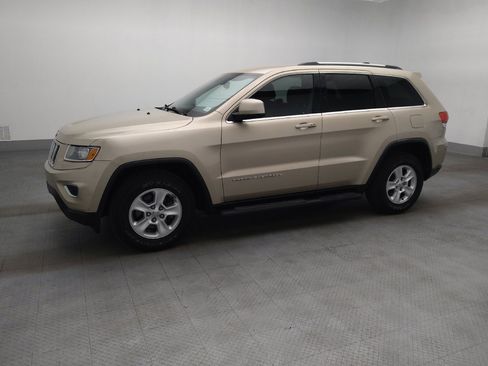 Used 2014 Jeep Grand Cherokee Laredo w/ Quick Order Package 23E RWD image 2