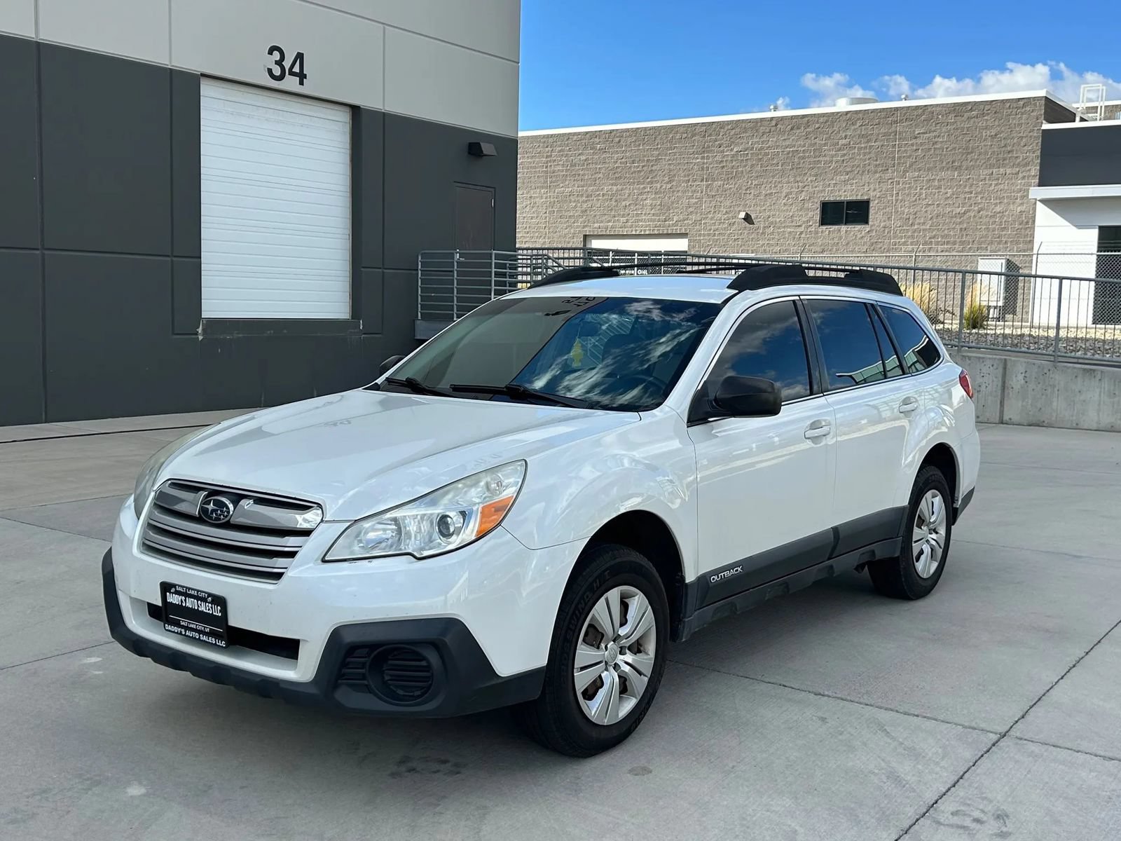 Used 2013 Subaru Outback 2.5i AWD/4WD image 1
