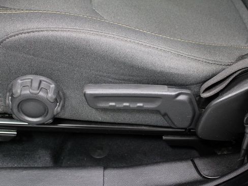 Used 2024 Jeep Wrangler Sahara image 23