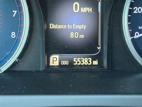 Used 2015 Toyota Camry XLE w/ Moonroof Package FWD image 27