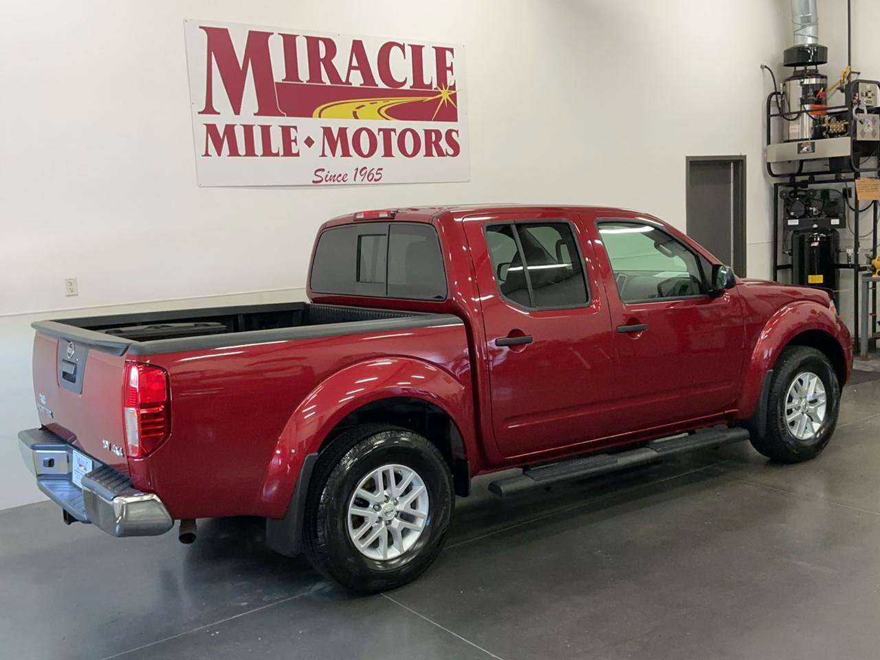Used 2019 Nissan Frontier SV AWD/4WD image 7