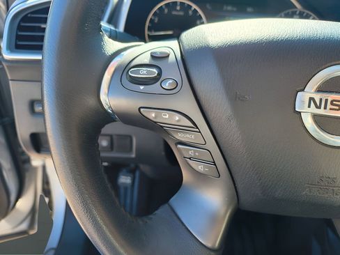 Used 2021 Nissan Murano SV image 20