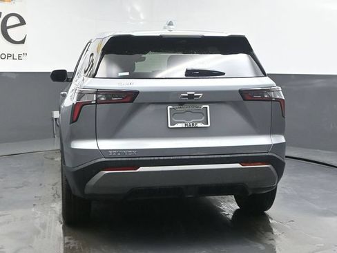 New 2026 Chevrolet Equinox LT w/ Safety and Technology Package FWD image 13