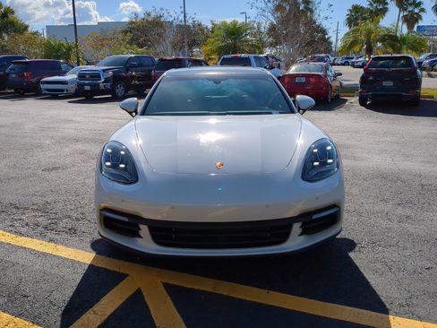 Used 2018 Porsche Panamera 4S w/ Premium Package Plus image 4