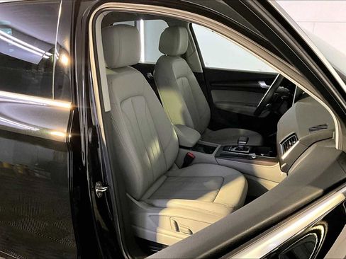 Used 2023 Audi Q5 2.0T Premium Plus w/ Premium Plus Package image 7