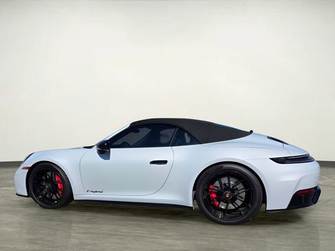 Used 2026 Porsche 911 Carrera GTS RWD image 4
