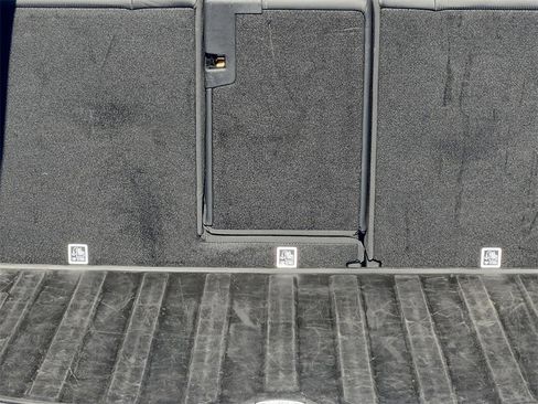 Used 2021 Land Rover Discovery Sport S image 24