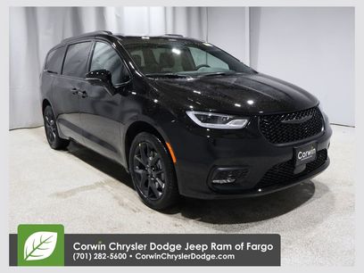 New 2026 Chrysler Pacifica Limited