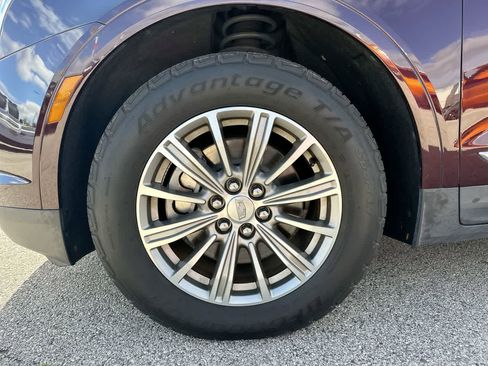 Used 2017 Cadillac XT5 Luxury w/ Driver Awareness Package image 19