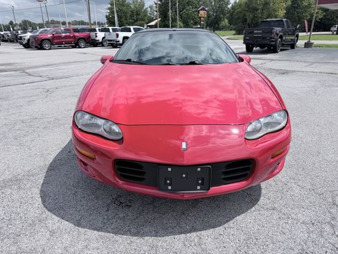 Used 2001 Chevrolet Camaro LT w/ Preferred Equipment Group 1 RWD image 2