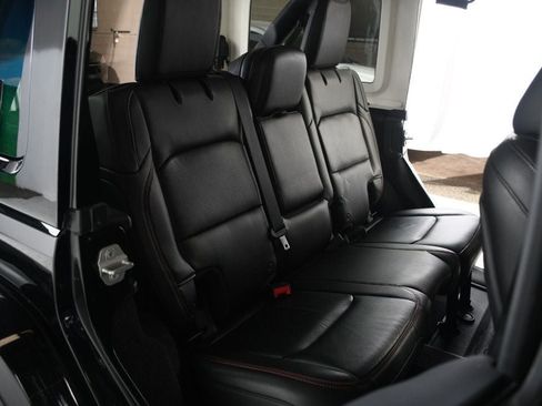 Used 2018 Jeep Wrangler Unlimited Rubicon AWD/4WD image 41