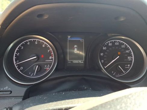 Used 2021 Toyota Camry SE FWD image 8