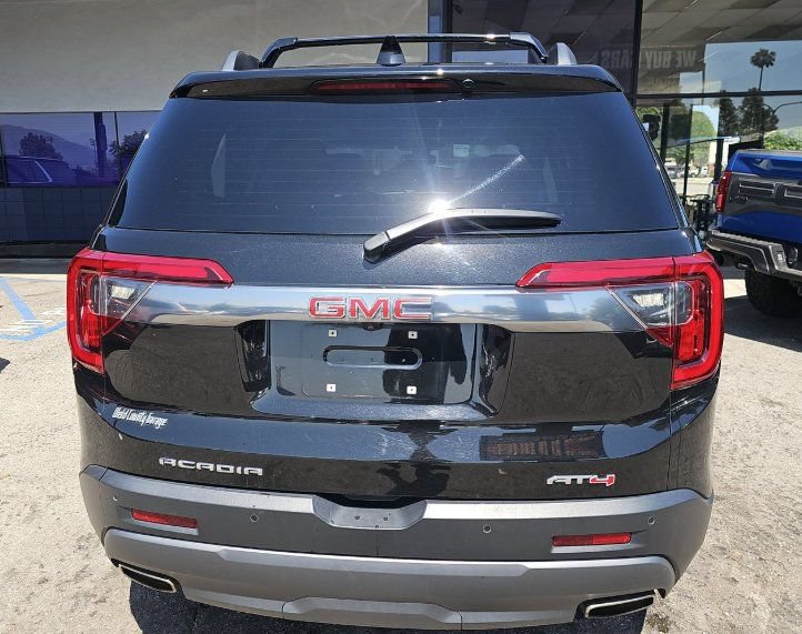 Used 2020 GMC Acadia AT4 w/ Driver Alert Package II AWD/4WD image 19