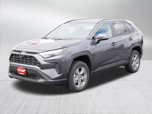 Certified 2025 Toyota RAV4 XLE AWD/4WD image 3