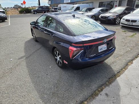 Used 2018 Toyota Mirai FWD image 17