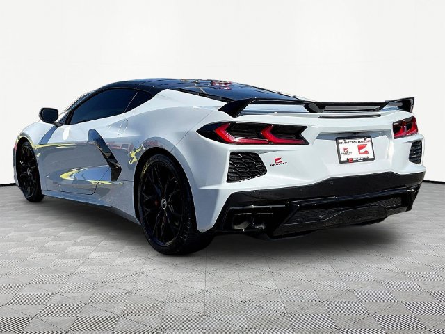 Used 2023 Chevrolet Corvette Stingray Coupe w/ Z51 Performance Package RWD image 5