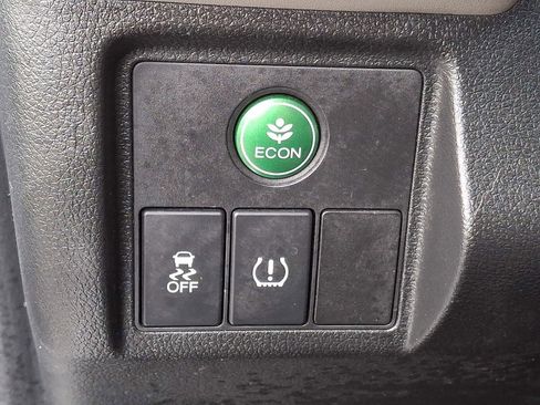 Used 2019 Honda HR-V LX image 25