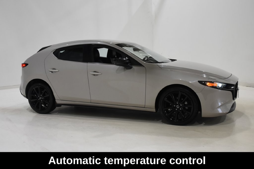 Used 2024 MAZDA MAZDA3 s FWD image 3