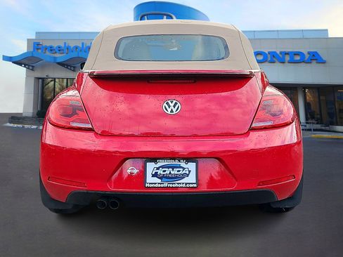Used 2013 Volkswagen Beetle 2.5 image 6