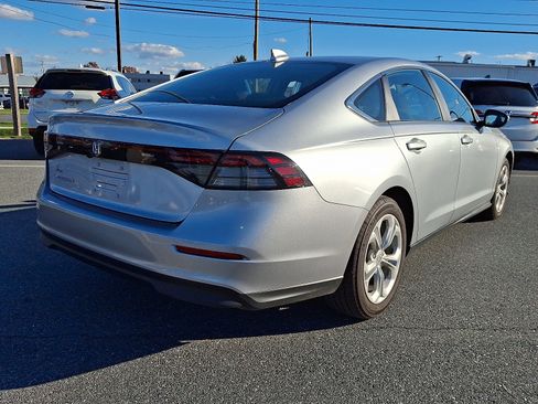 Certified 2025 Honda Accord LX image 6