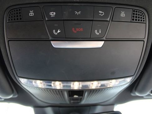 Used 2017 Mercedes-Benz E 300 image 39