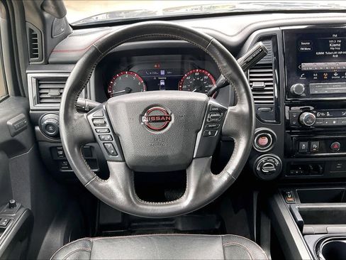 Used 2023 Nissan Titan PRO-4X w/ Pro-4x Convenience Package AWD/4WD image 6