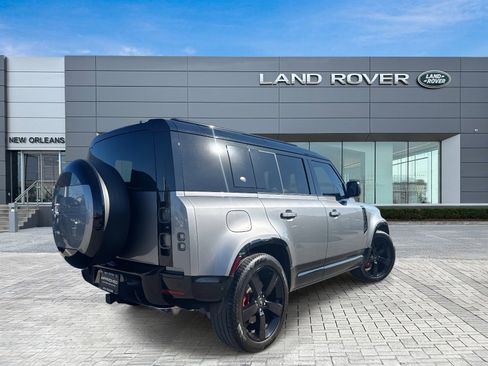 Used 2024 Land Rover Defender 110 X image 6