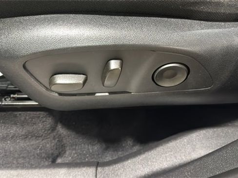 Used 2025 GMC Acadia Elevation image 36