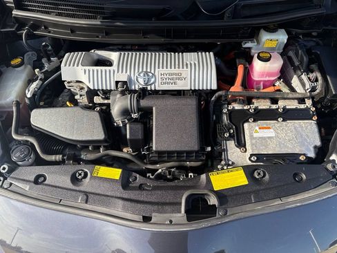 Used 2010 Toyota Prius Five FWD image 23