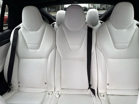 Used 2016 Tesla Model X 60D image 50