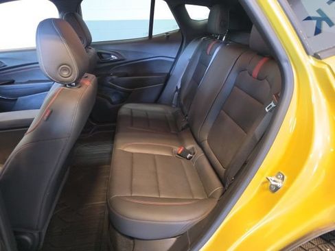 Used 2024 Chevrolet Trax RS w/ Driver Confidence Package FWD image 9