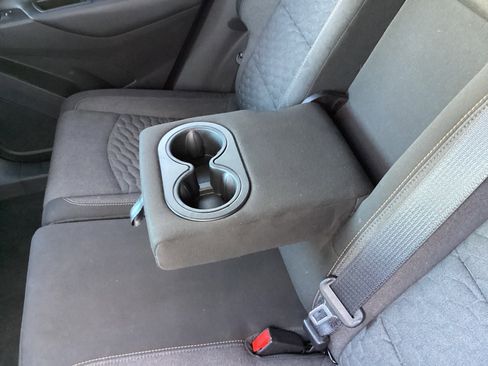 Used 2019 Chevrolet Equinox LT image 20