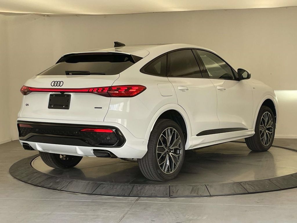 New 2026 Audi Q5 Premium Plus AWD/4WD image 7