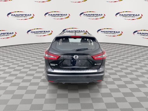 Used 2020 Nissan Rogue Sport SV w/ Technology Package image 7