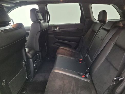 Used 2018 Jeep Grand Cherokee Altitude AWD/4WD image 18
