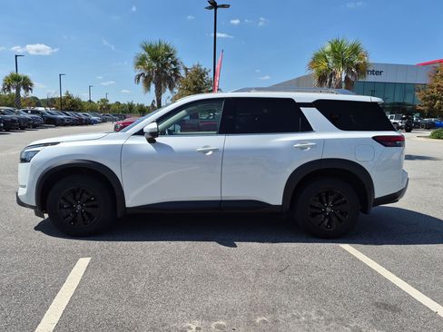 Certified 2025 Nissan Pathfinder SL AWD/4WD image 7