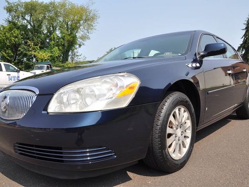 Used 2008 Buick Lucerne CX w/ Driver Confidence Package FWD image 2