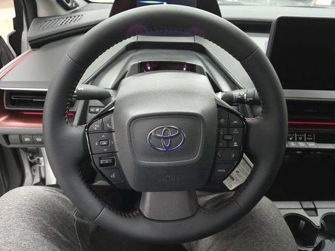 New 2026 Toyota Prius Plug-In Hybrid FWD image 33
