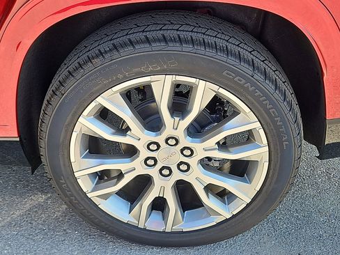 New 2026 GMC Acadia Denali w/ Super Cruise Package FWD image 8
