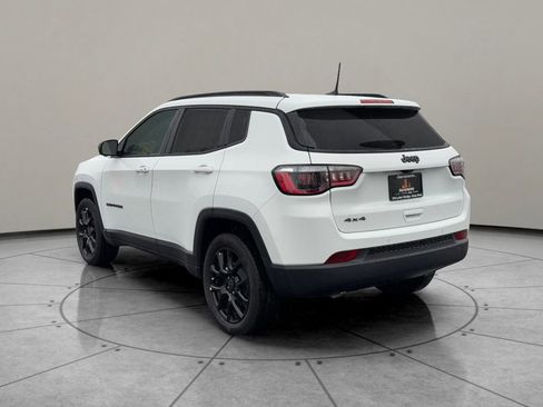 Used 2025 Jeep Compass Latitude w/ Convenience Group image 8