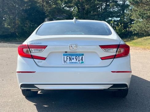 Used 2019 Honda Accord EX image 4