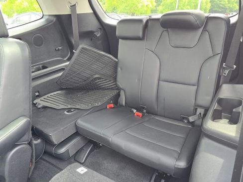 Certified 2024 Kia Telluride SX Prestige w/ Towing Package AWD/4WD image 13