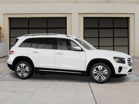 New 2025 Mercedes-Benz GLB 250 image 52