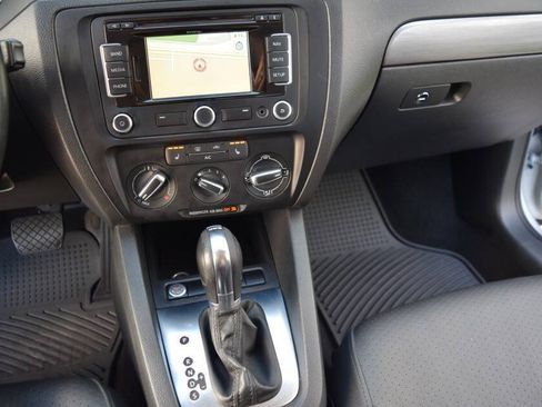 Used 2013 Volkswagen Jetta TDI FWD image 56