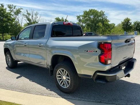 Used 2024 Chevrolet Colorado LT w/ LT Convenience Package II AWD/4WD image 4