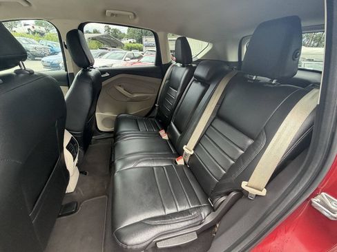 Used 2018 Ford Escape SE w/ SE Sync 3 Package FWD image 13